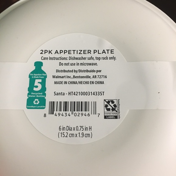 Eight 6” hard plastic plates NWT - Picture 3 of 3